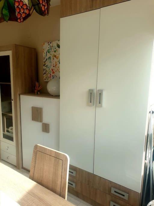 Precioso Estudio Con Piscina A 200M Del Mar 马尔韦利亚 外观 照片